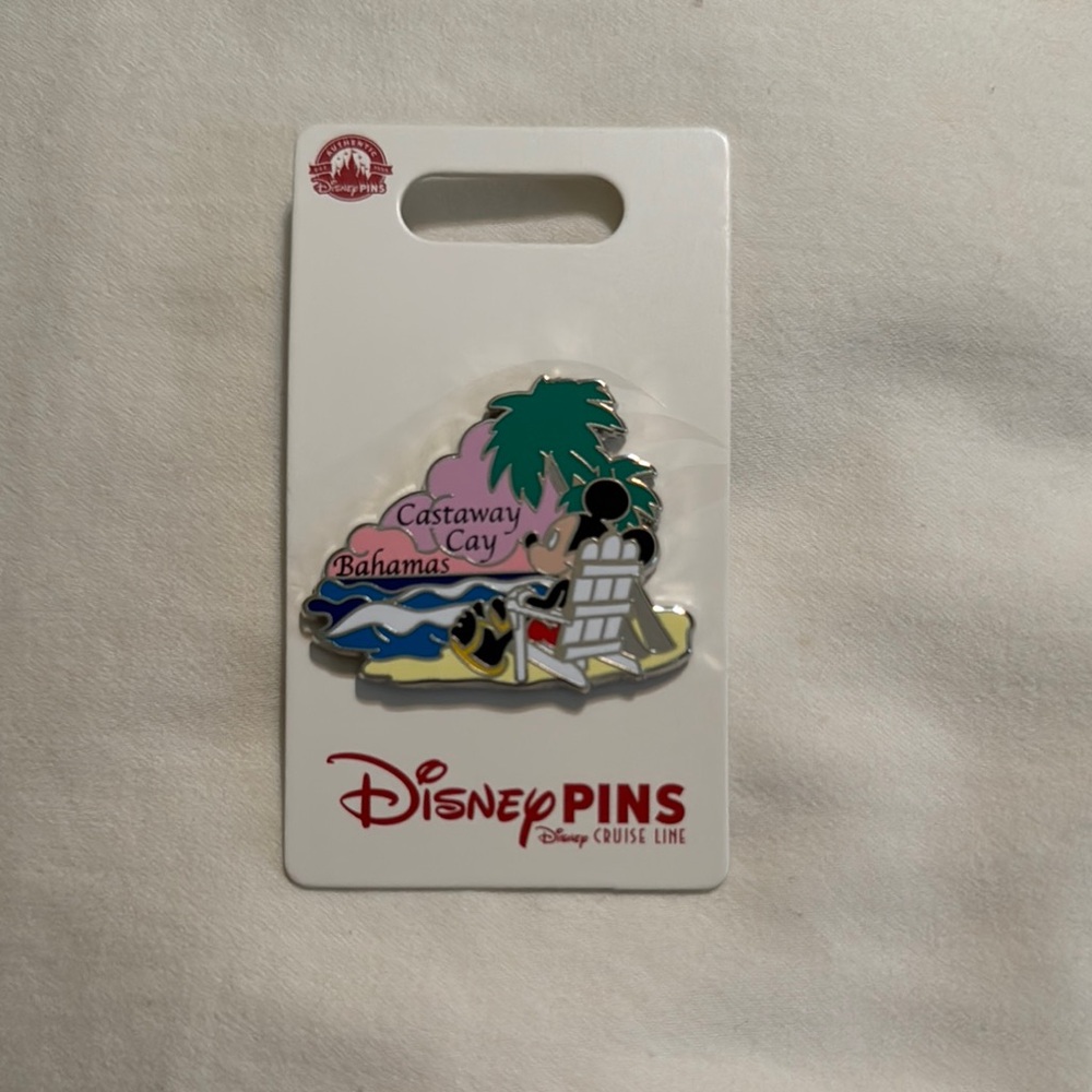 Disney Cruise Line Castaway Cay Pin